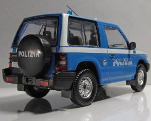 Полицейские машины мира спец. выпуск №4 MITSUBISHI PAJERO 1998, полиция италии Город Липецк 112860396_large_MPIISWB_44.jpg